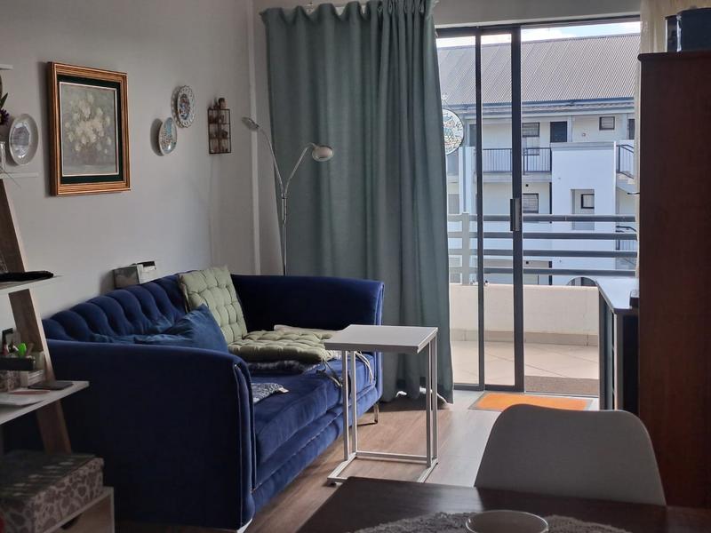 To Let 1 Bedroom Property for Rent in Buhrein Western Cape